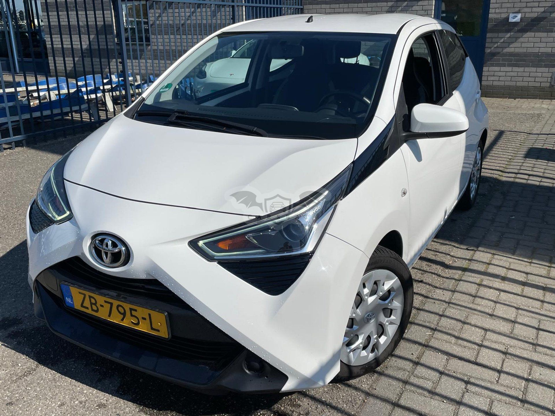 Toyota Aygo 1.0 VVT-i X-Play 2019