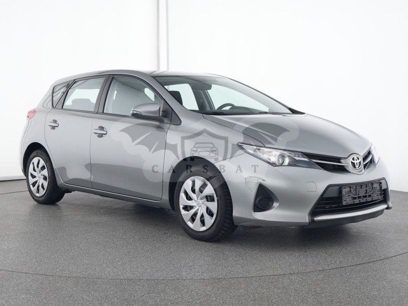 Toyota Auris 1.3 VVT-i Cool 2014
