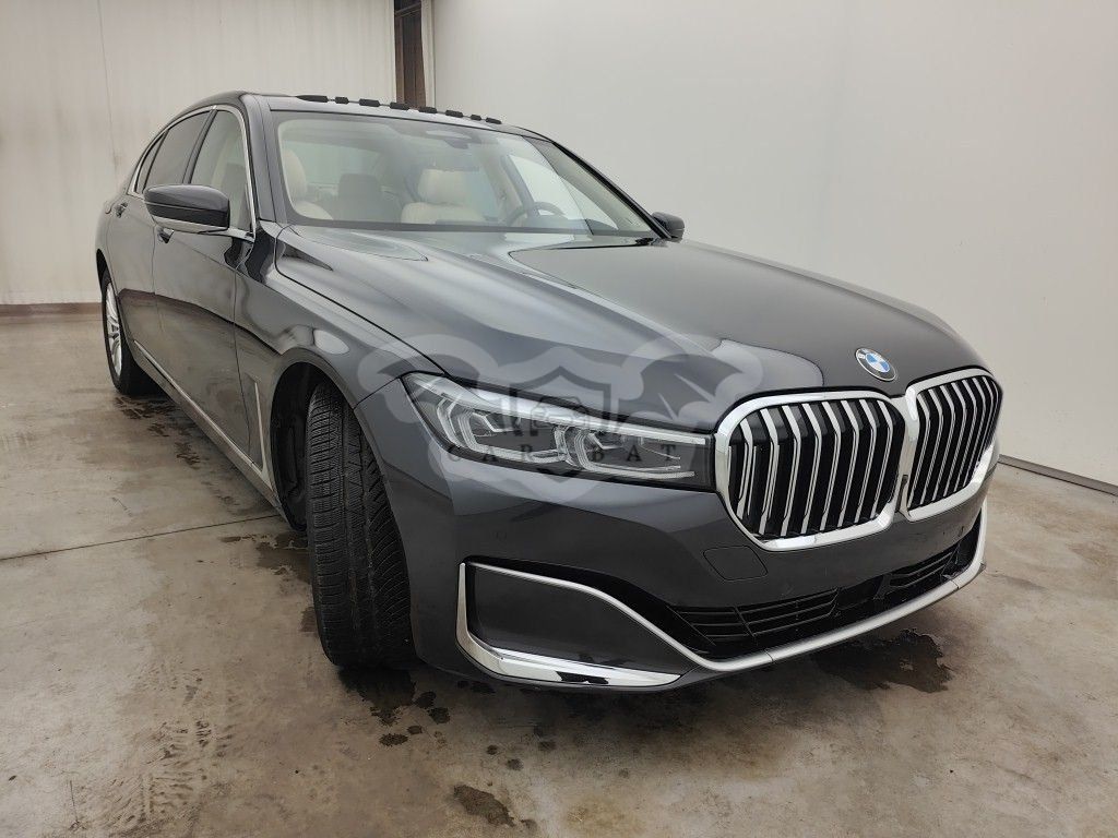 BMW 7 Series Long 745e 2019