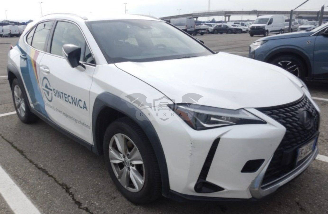 Lexus UX 250h Business 2021