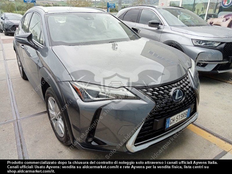 Lexus UX Business 2022