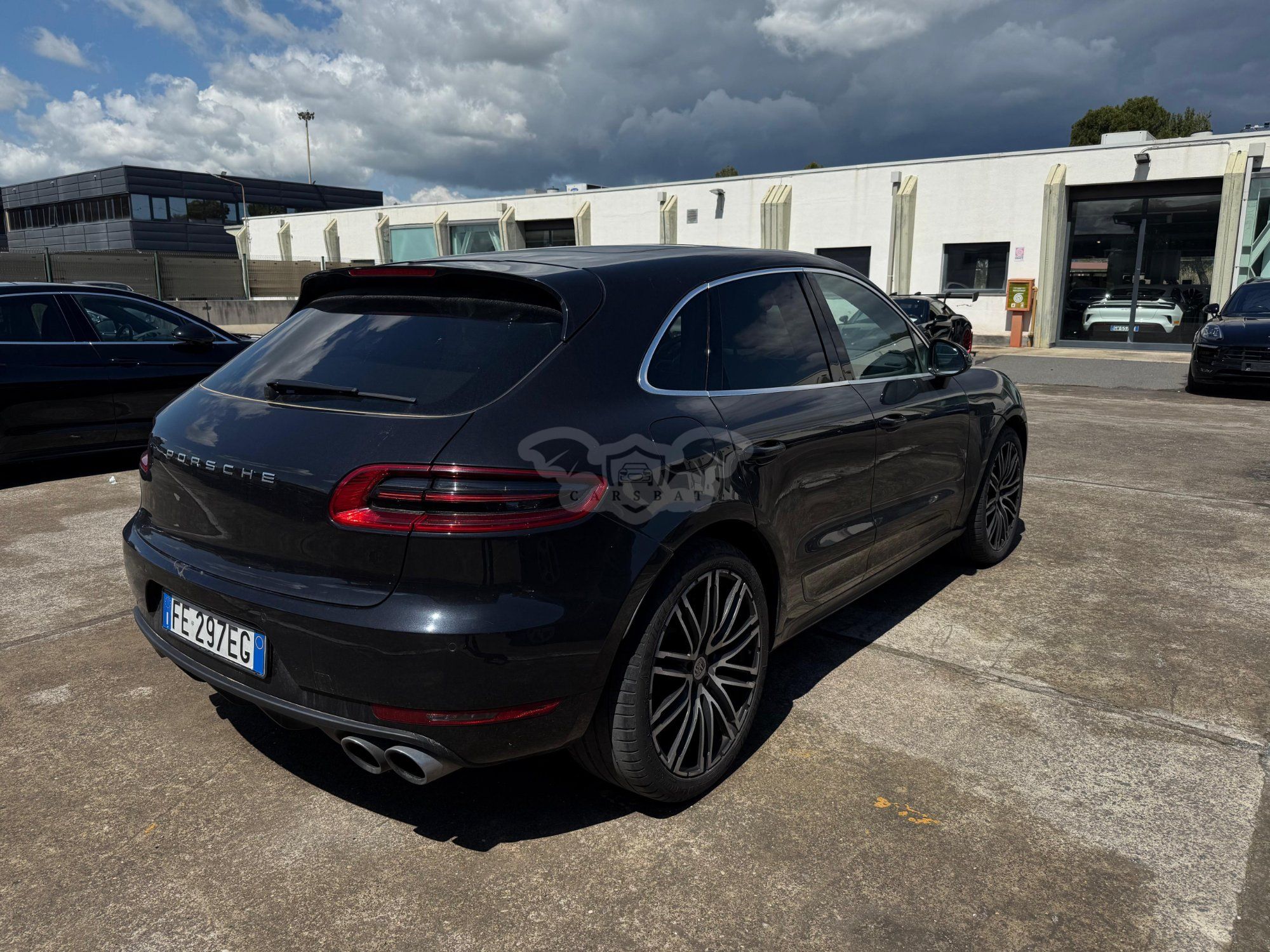 Porsche Macan Turbo 3.6 Turbo Performance 2016