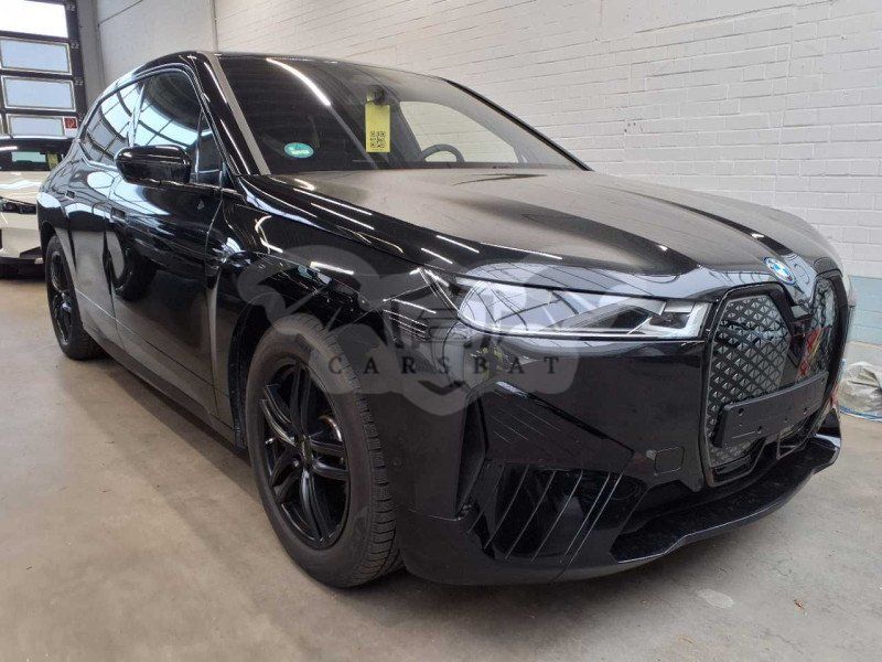 BMW iX 40 2024