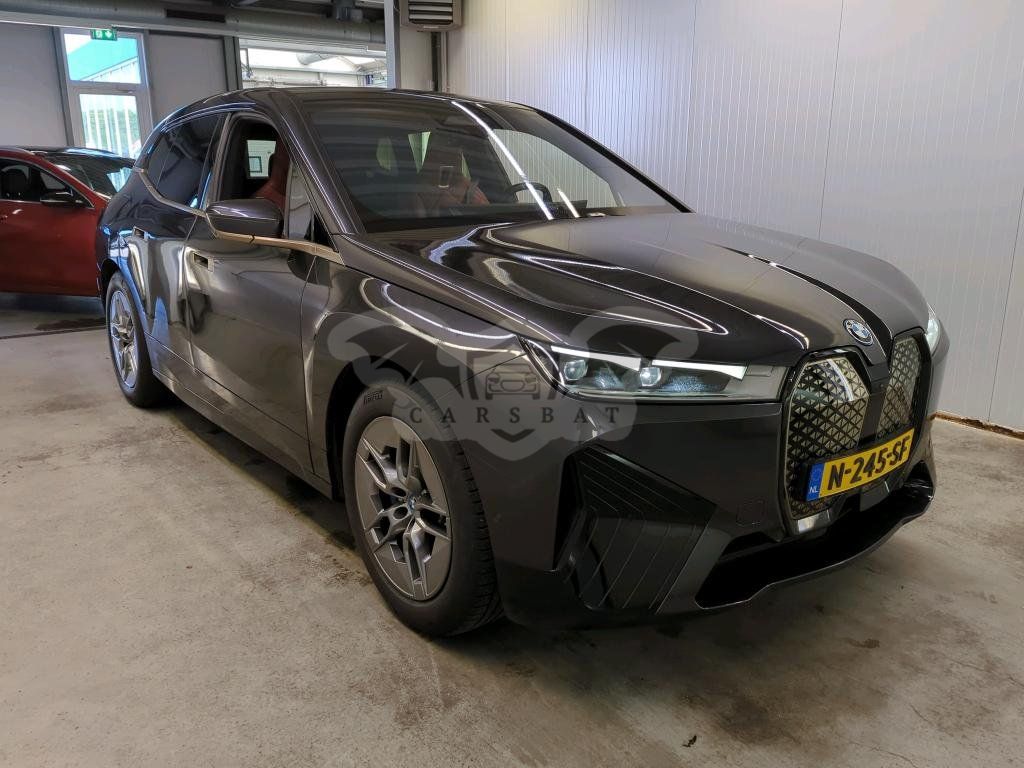 BMW iX 40 2021