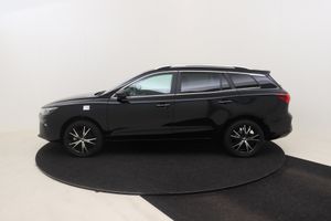 MG MG5 Luxury 2025