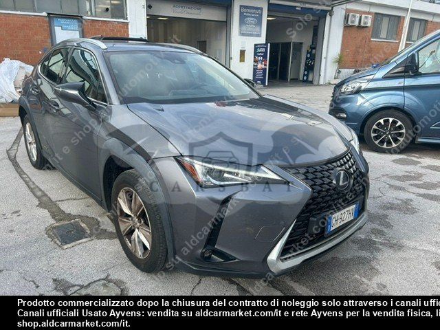 Lexus UX Business 2021