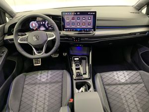 Volkswagen Golf 2.0 TDI R-line 2025