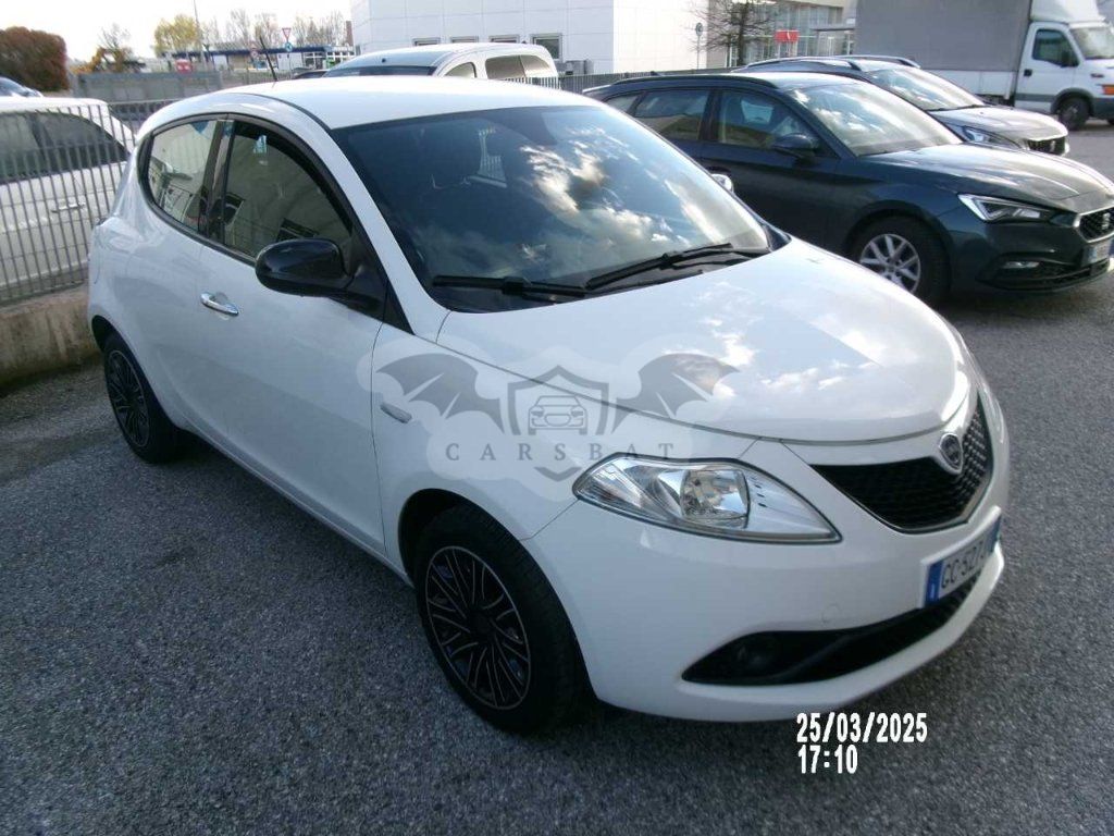 Lancia Ypsilon 1.0 Gold 2020