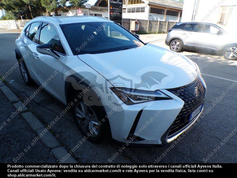 Lexus UX Business 2022