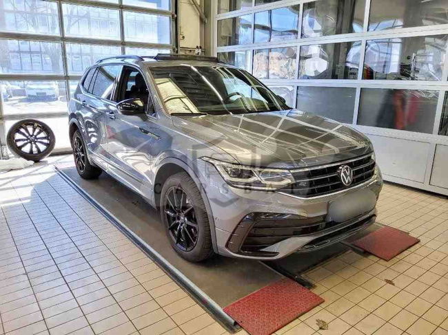 Volkswagen Tiguan Allspace 2.0 TSI R-line 2023