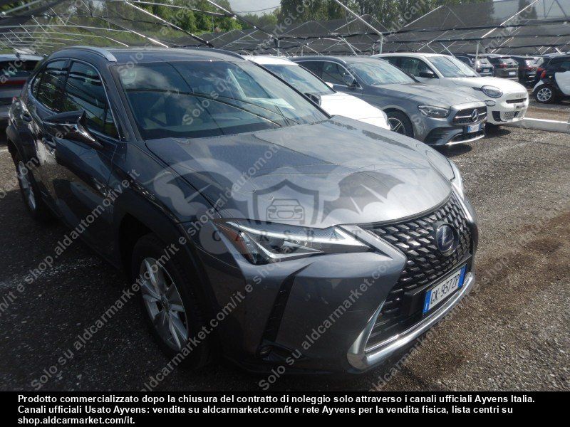 Lexus UX Business 2022