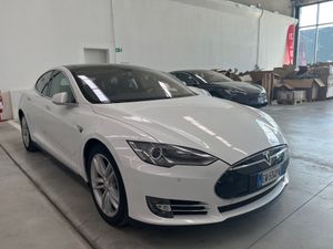Tesla Model S 85D 85 kWh 2014