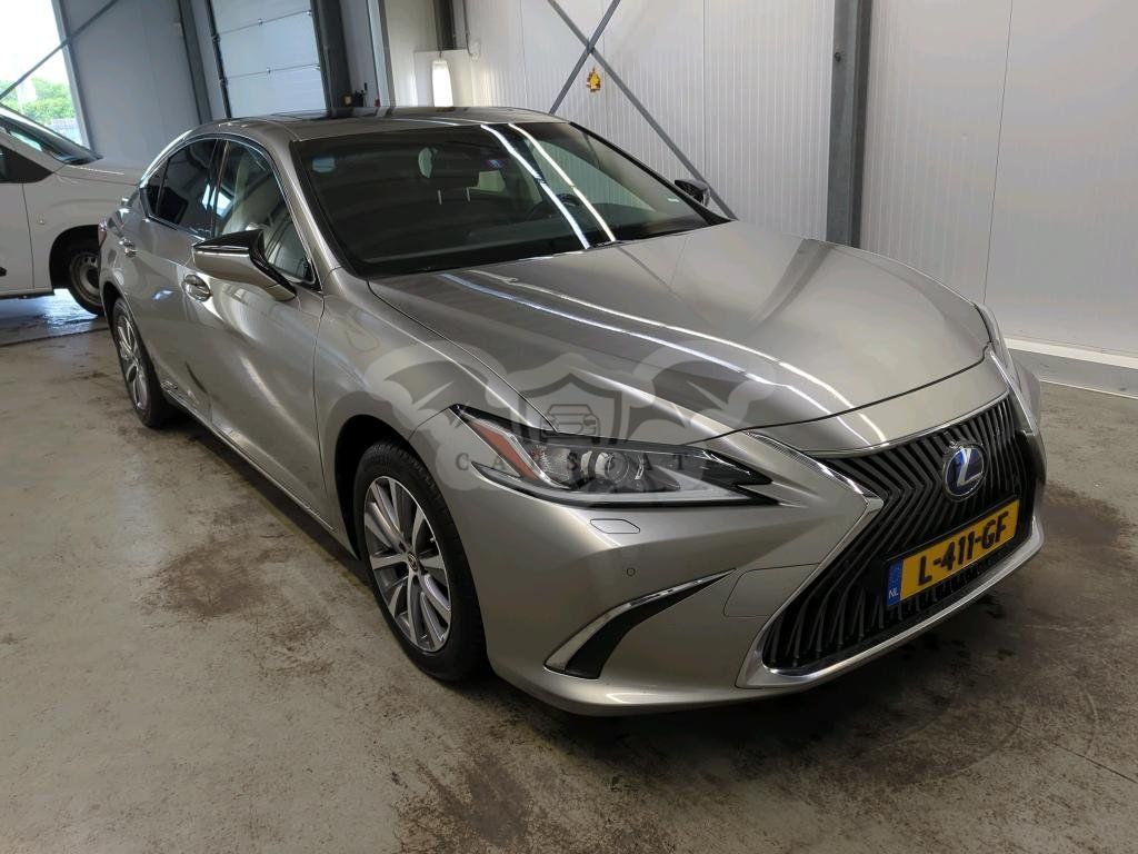 Lexus ES 300h Comfort 2021