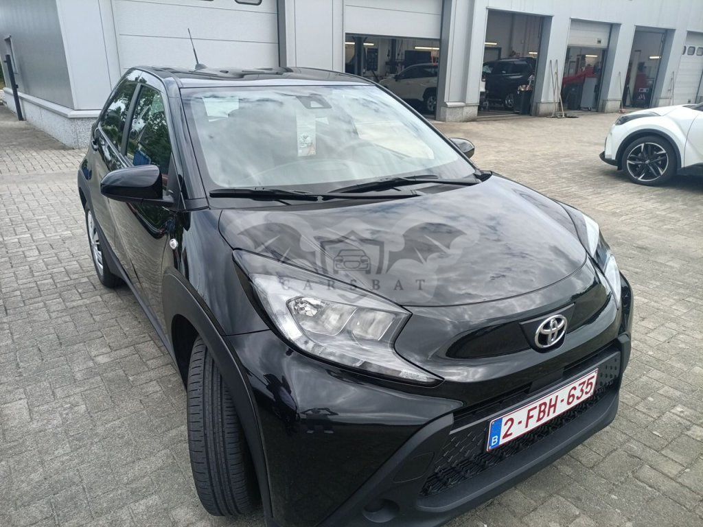 Toyota Aygo 1.0 VVT-i X-Play 2024