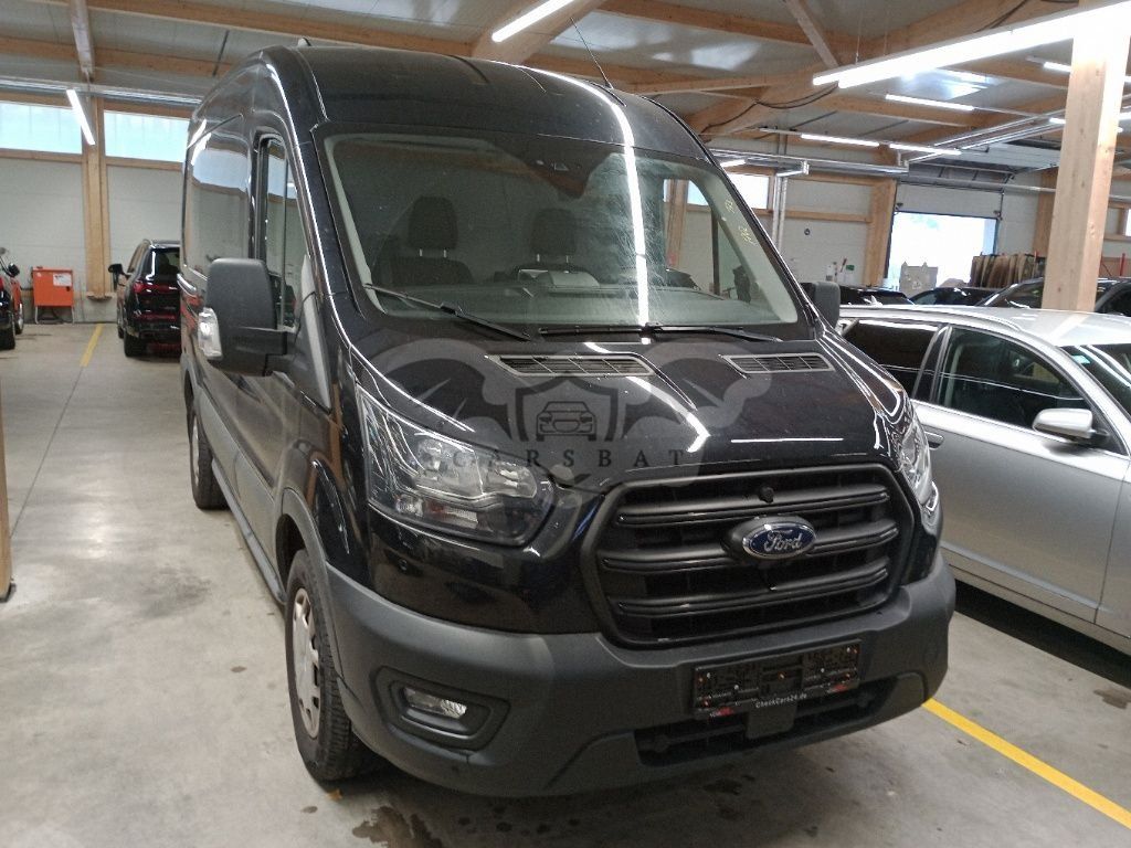 Ford Transit Trend 2023