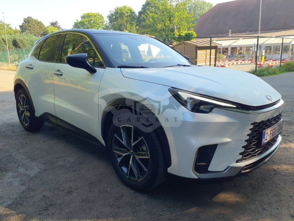 Lexus LBX 2024