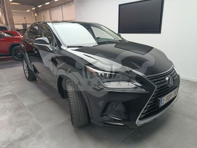 Lexus NX 300h 2021