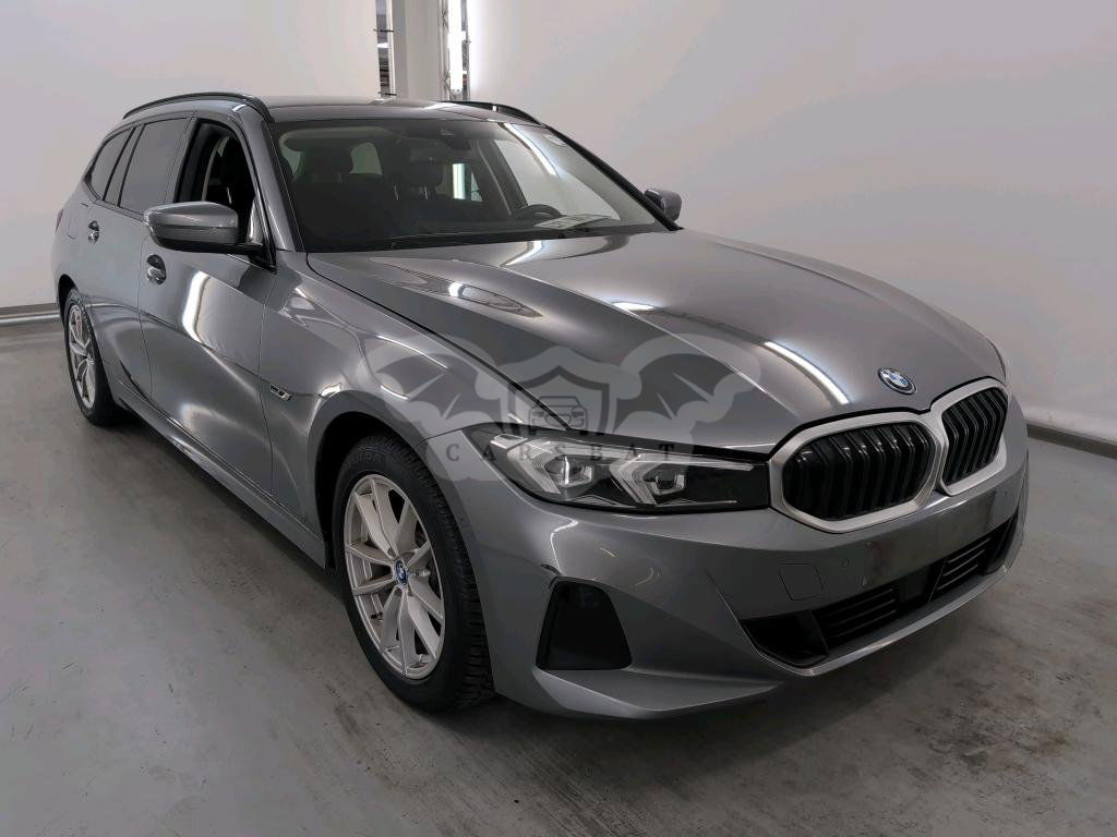BMW 3 Series Touring 320e 2022