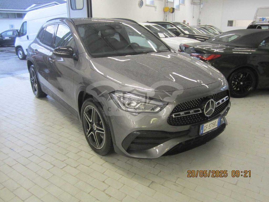 Mercedes-Benz GLA 200d Premium 2021