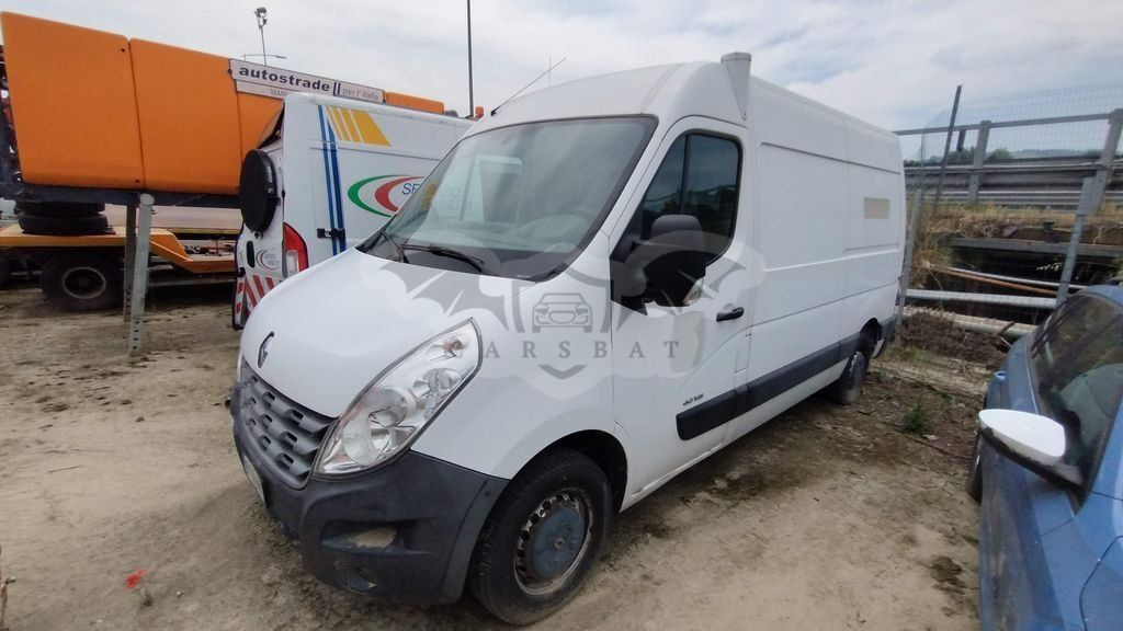 Renault Master L2H3 2.3 DCI 2011
