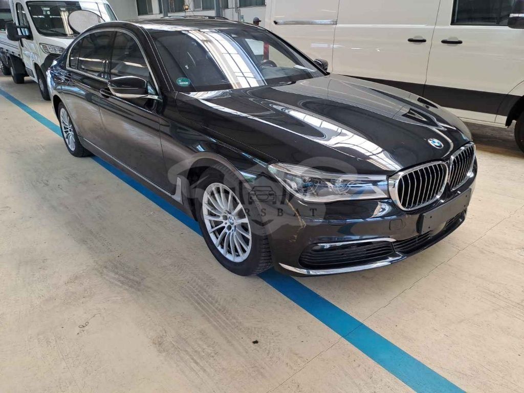 BMW 7 Series 740 2017