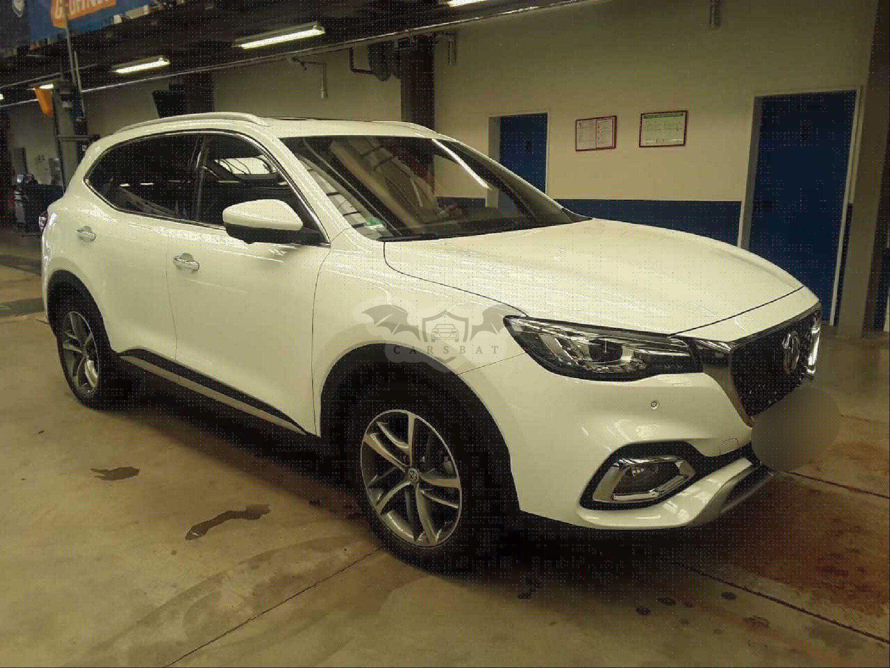 MG EHS Luxury 2022