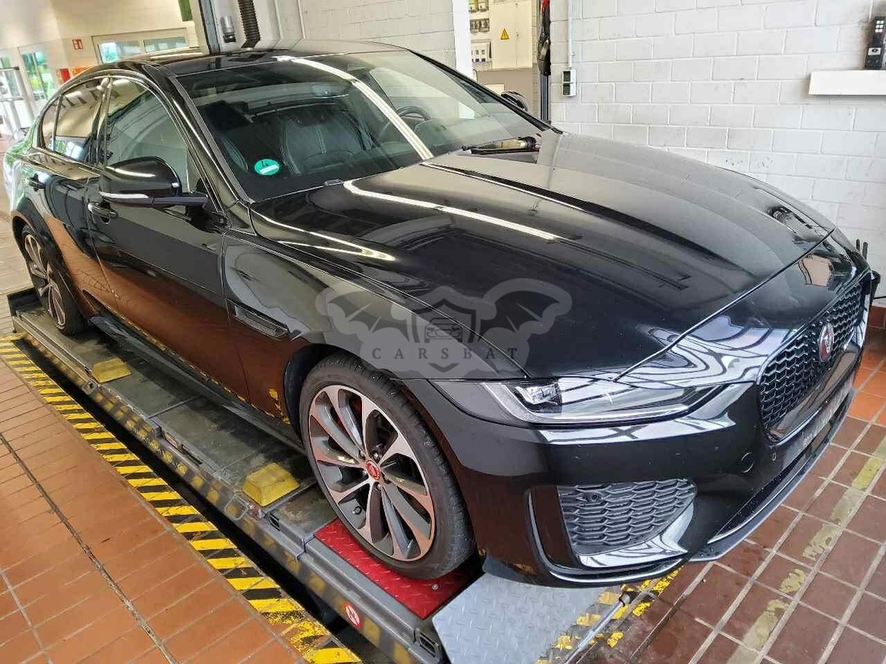 Jaguar XE R-Dynamic Black 2023