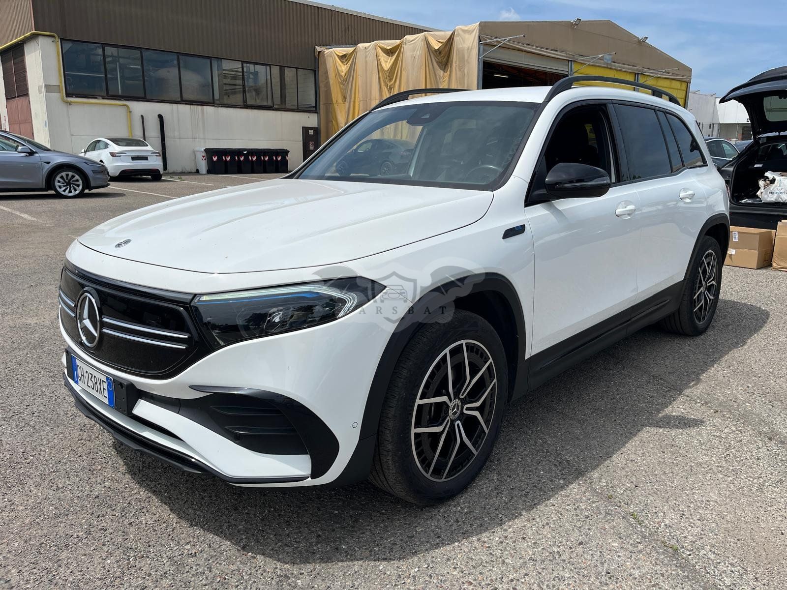 Mercedes-Benz EQB 300 2022