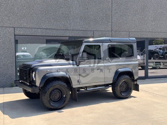 Land Rover Defender 2.2d 2014