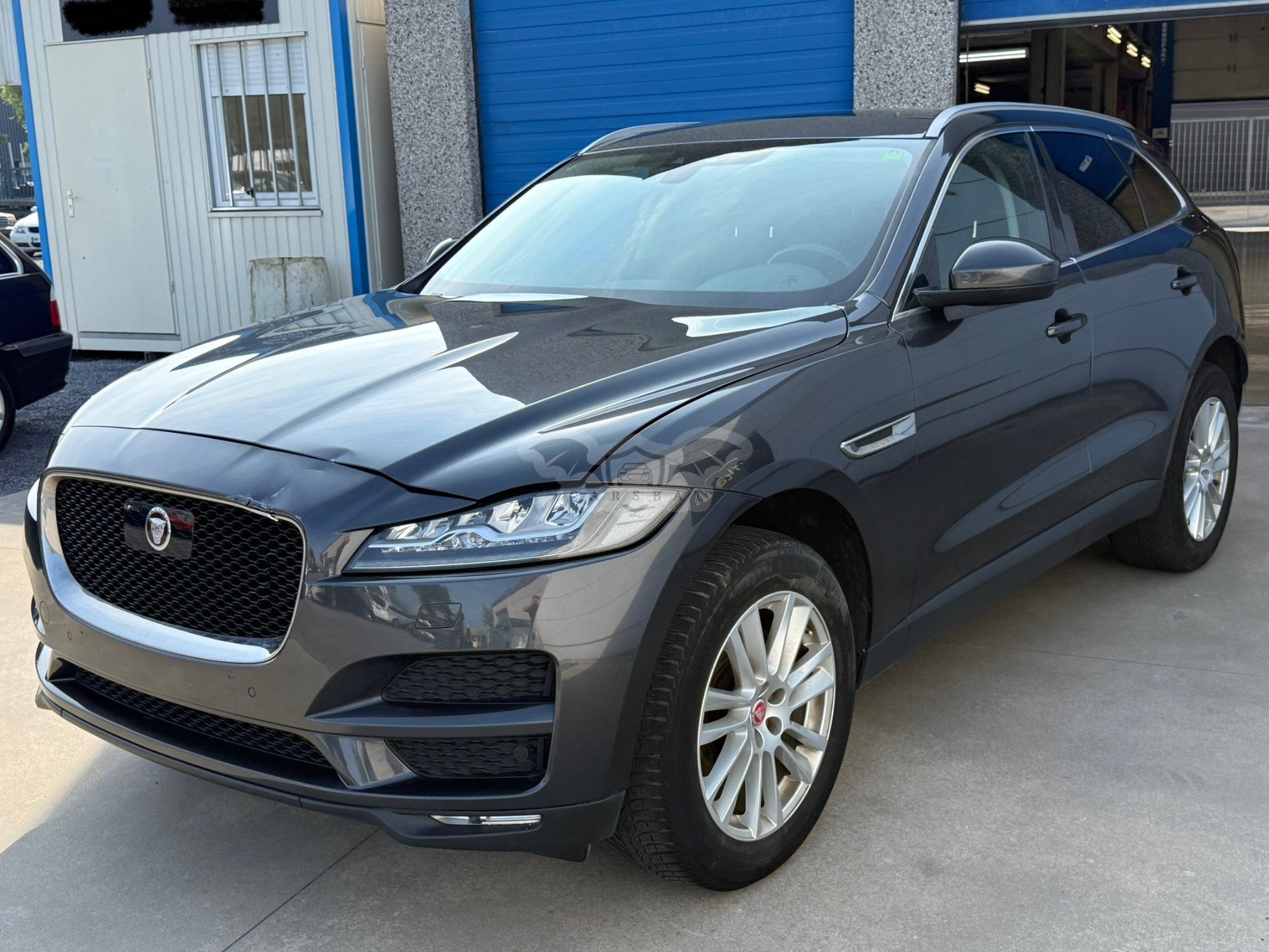 Jaguar F-Pace 2.0d Business 2016