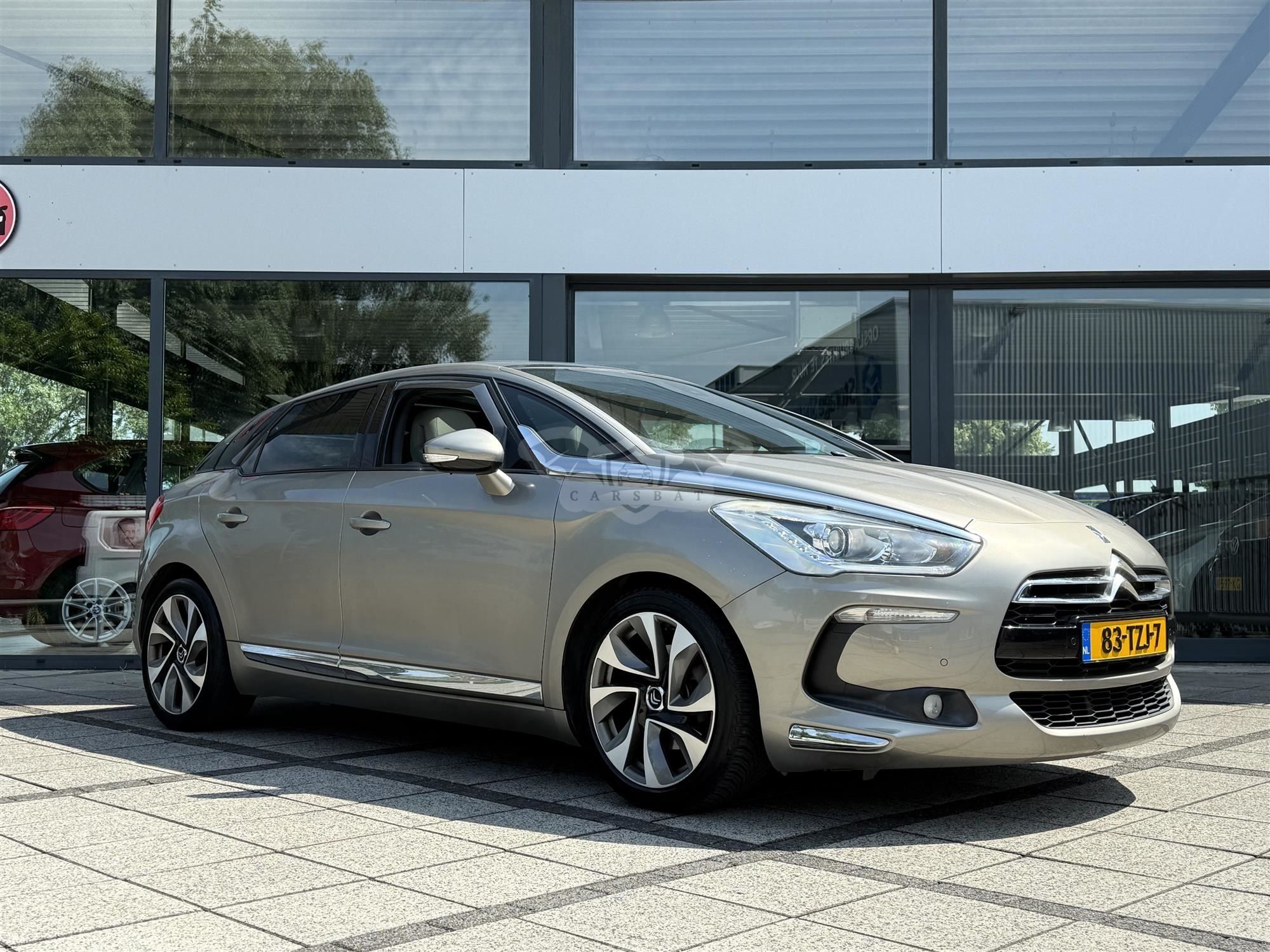 Citroën DS5 1.6 THP So Chic 2012
