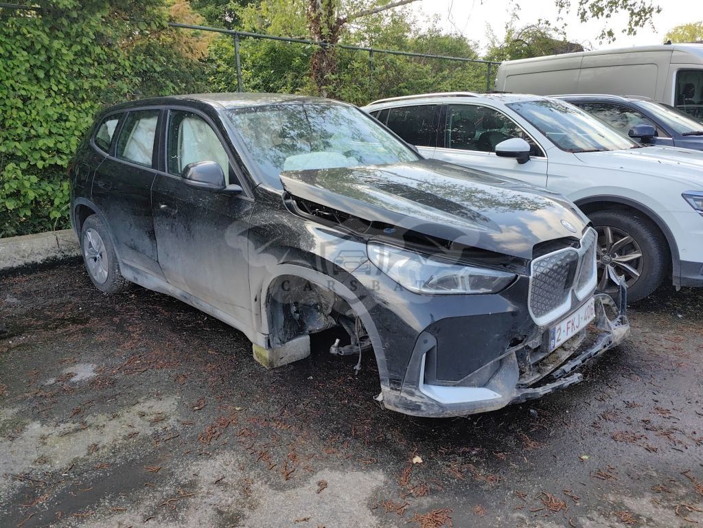 BMW iX1 2024