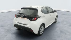 Toyota Yaris Dynamic 2024