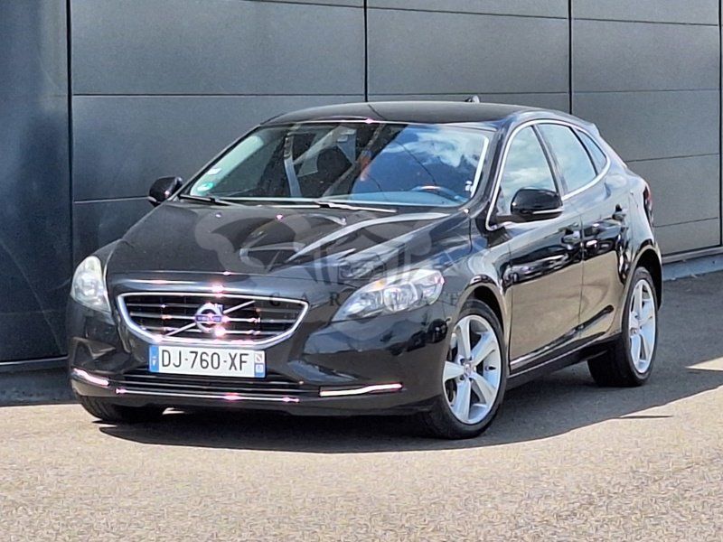 Volvo V40 D3 Momentum Business 2014