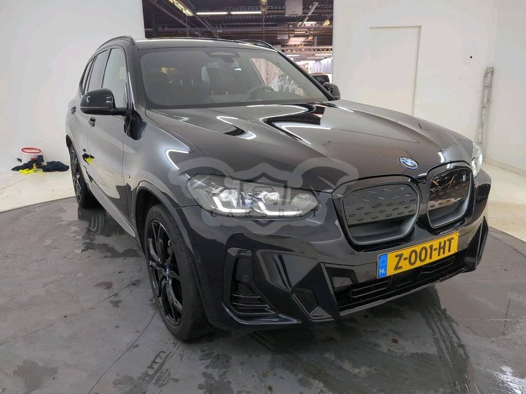 BMW iX3 2024
