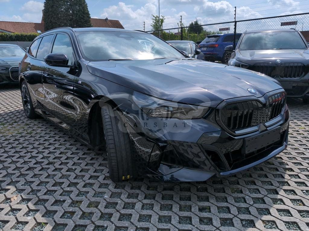 BMW i5 M Sport 2024