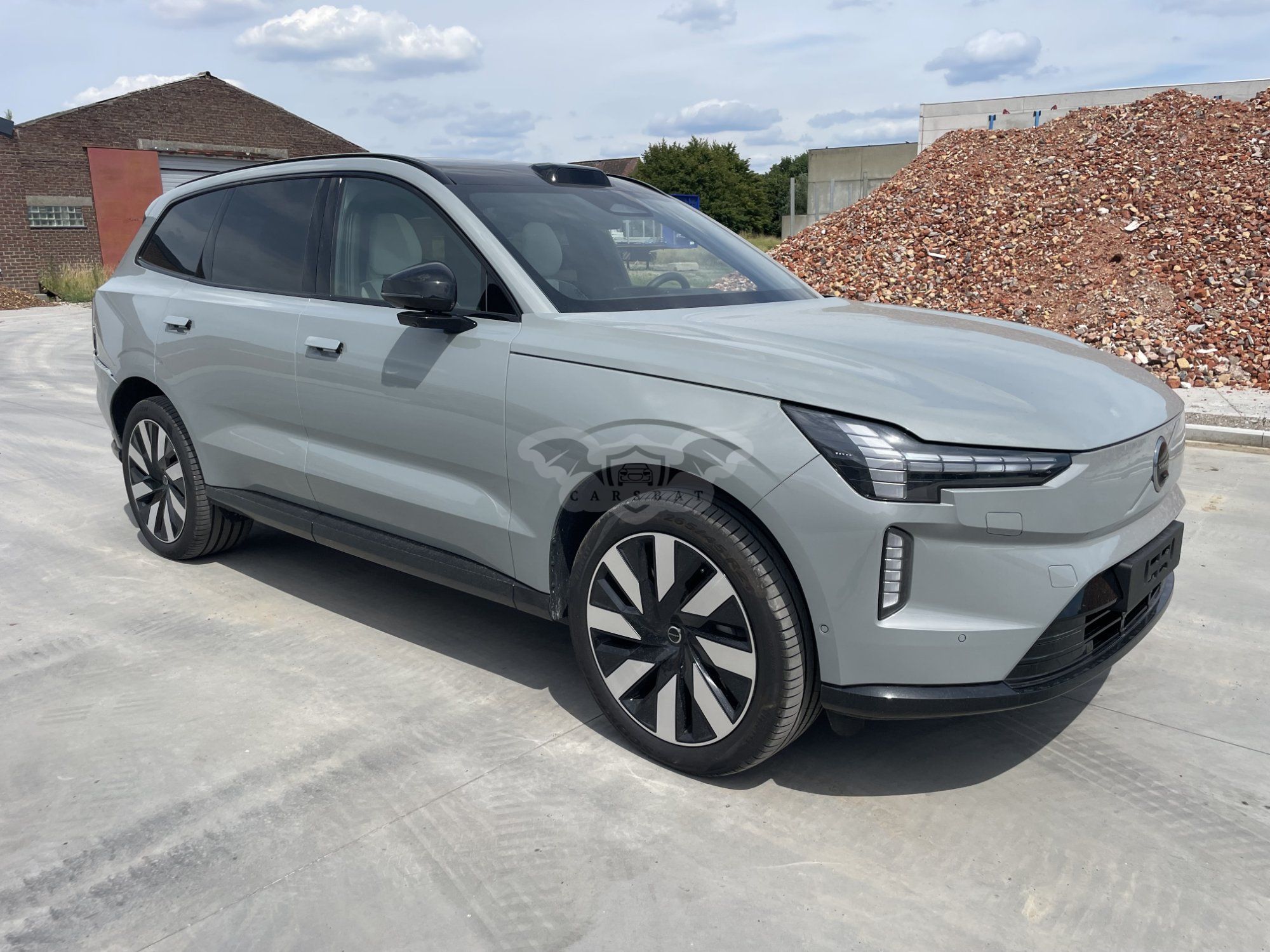 Volvo EX90 107 kWh Plus 2025