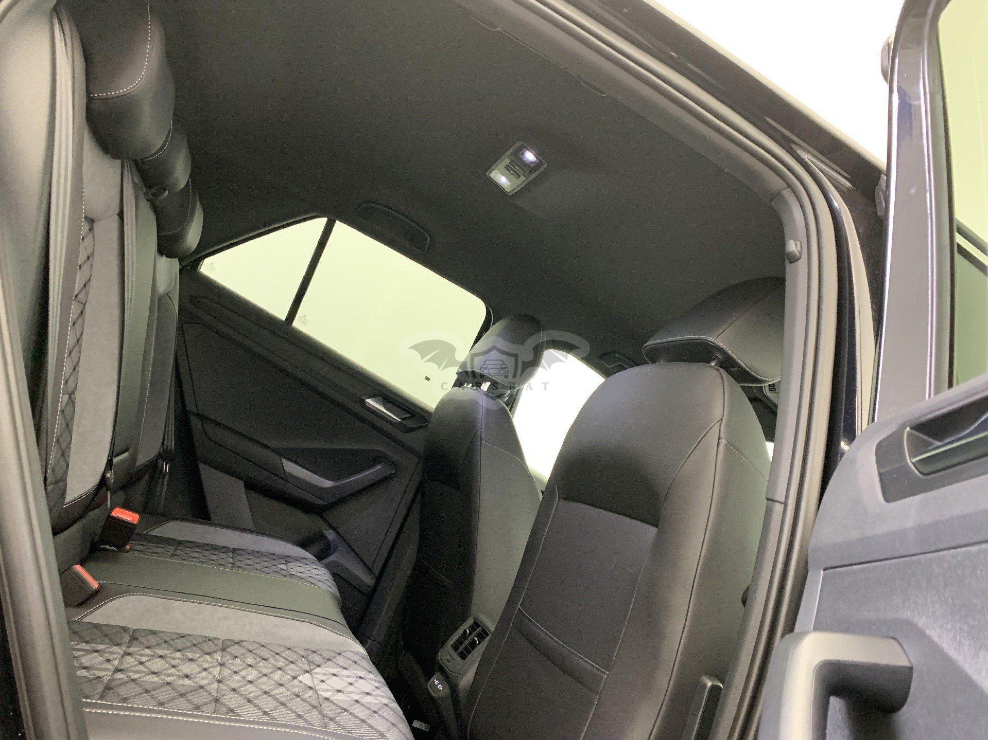 Volkswagen T-ROC 1.5 TSI R-Line 2025