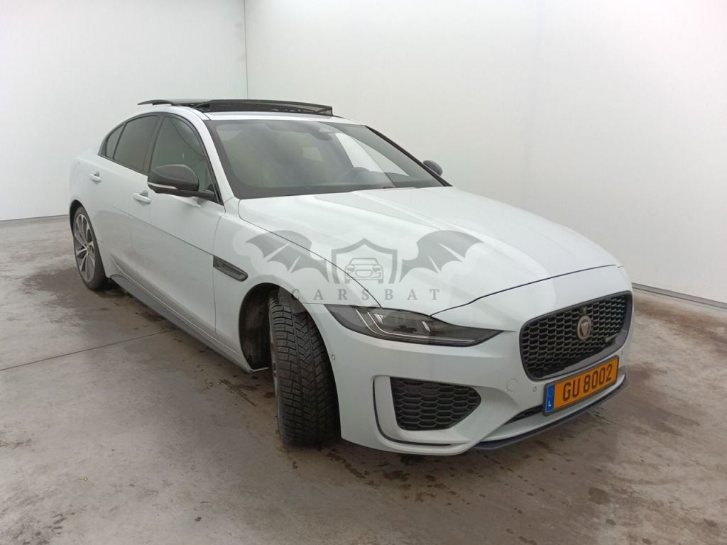 Jaguar XE 2.0 R-Dynamic Black 2021