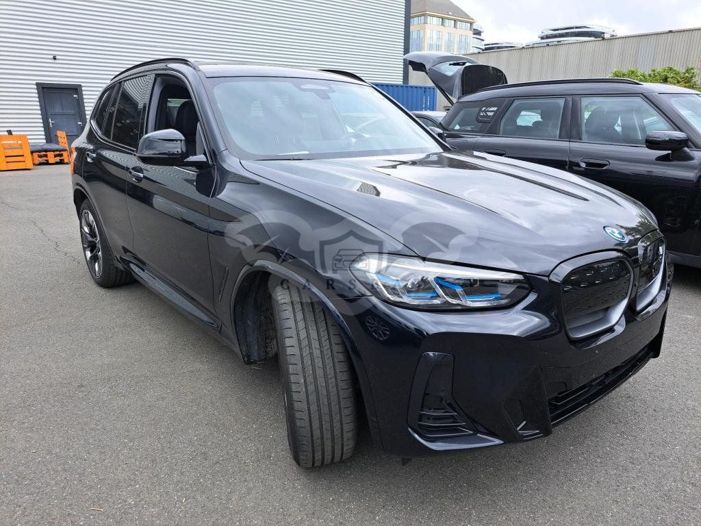 BMW iX3 80 kWh 2024