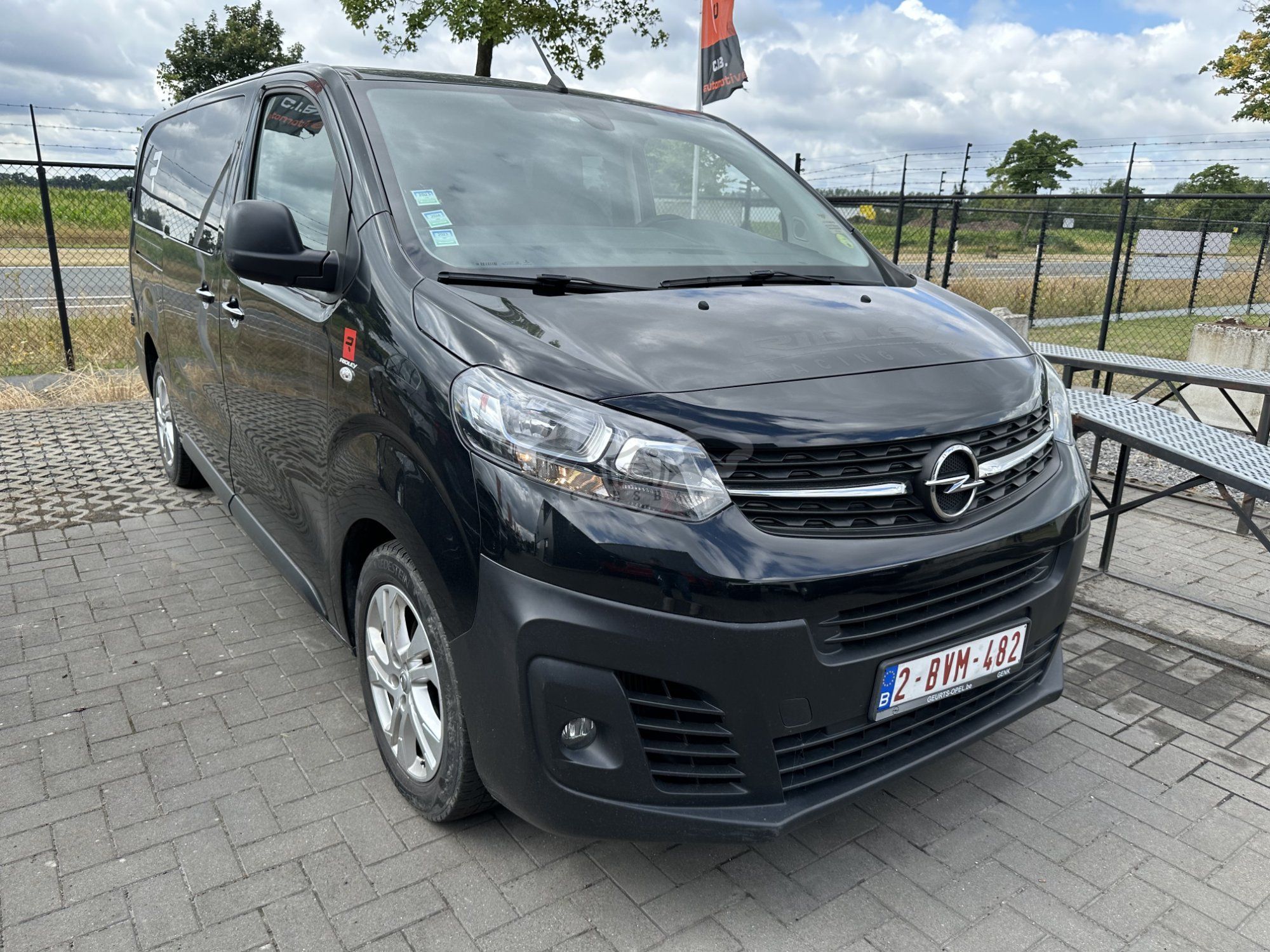 Opel Vivaro L3H1 2.0 2022