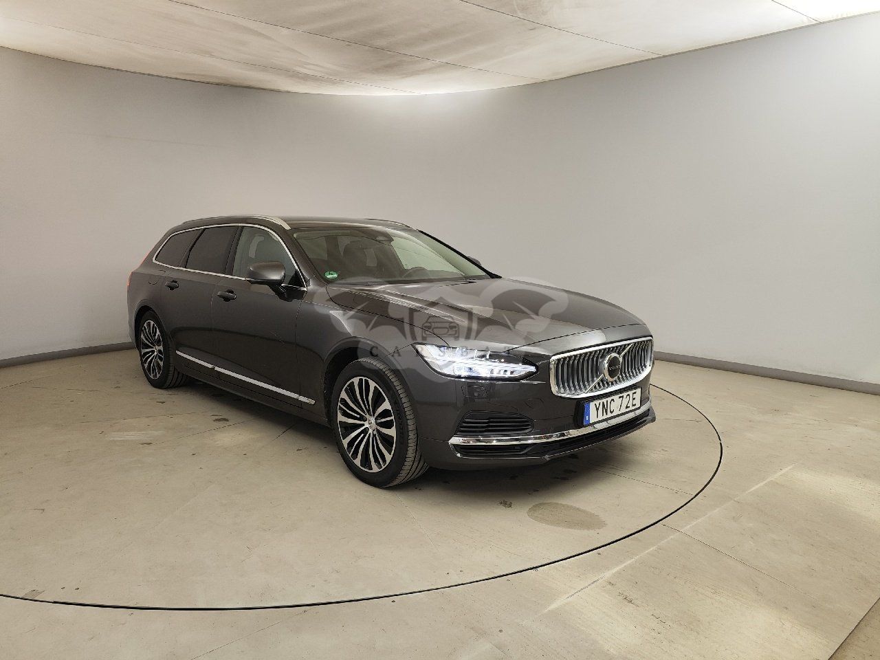 Volvo V90 T6 Momentum 2022