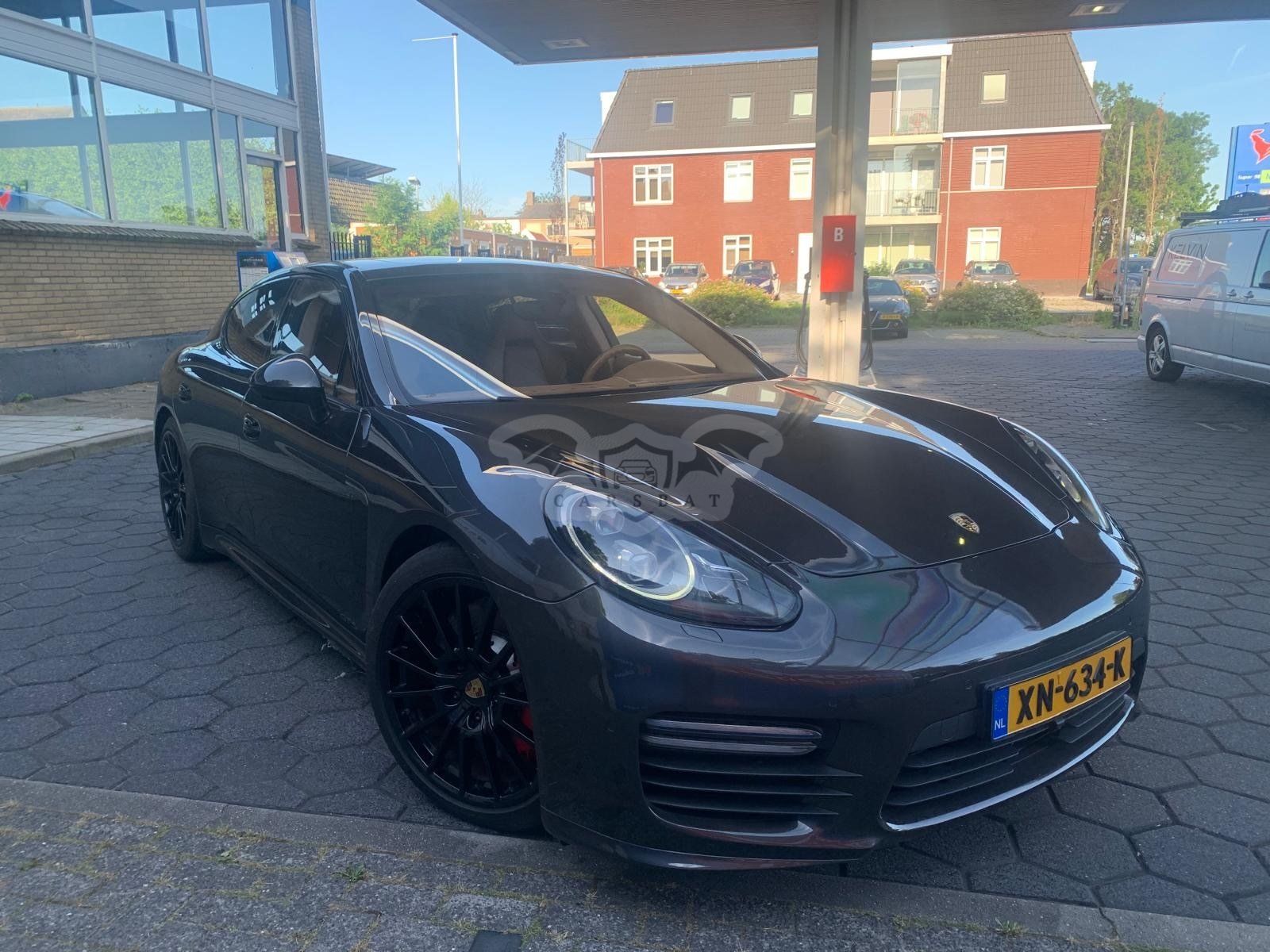Porsche Panamera GTS 4.8 2015