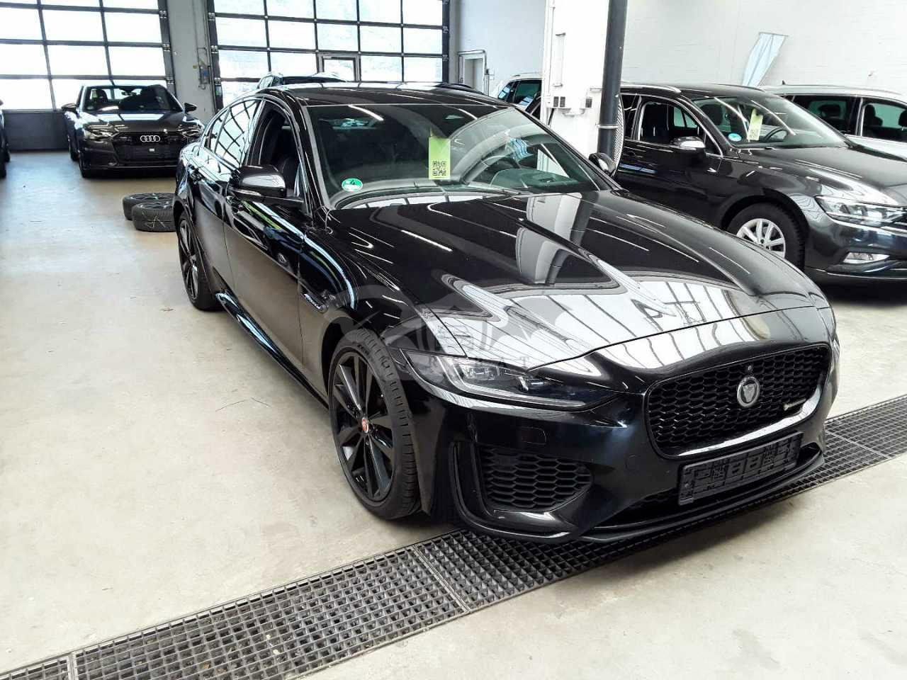 Jaguar XE 2.0 2021