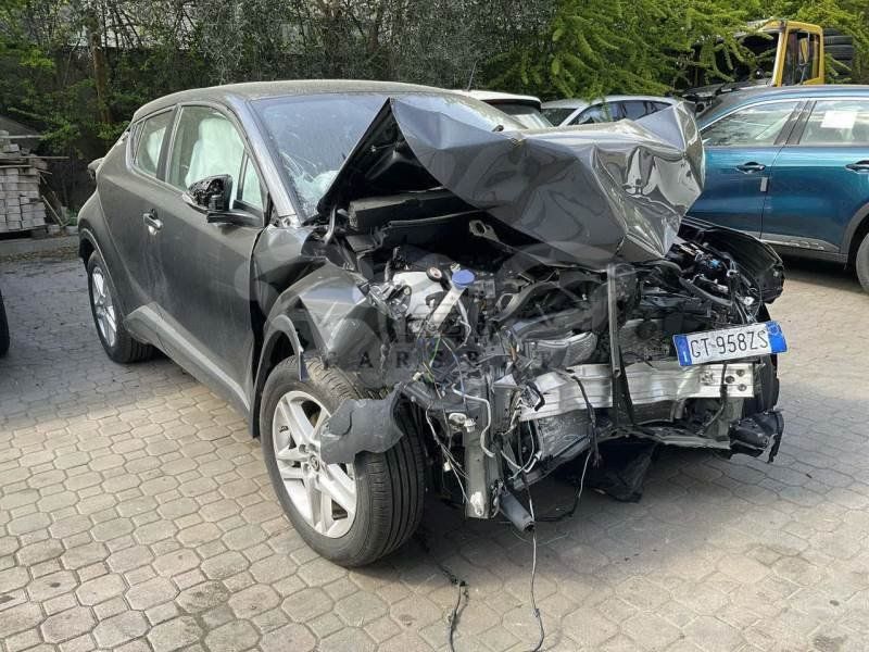 Toyota C-HR 1.8 Business 2024