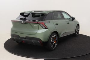 MG MG4 64 kWh 2025