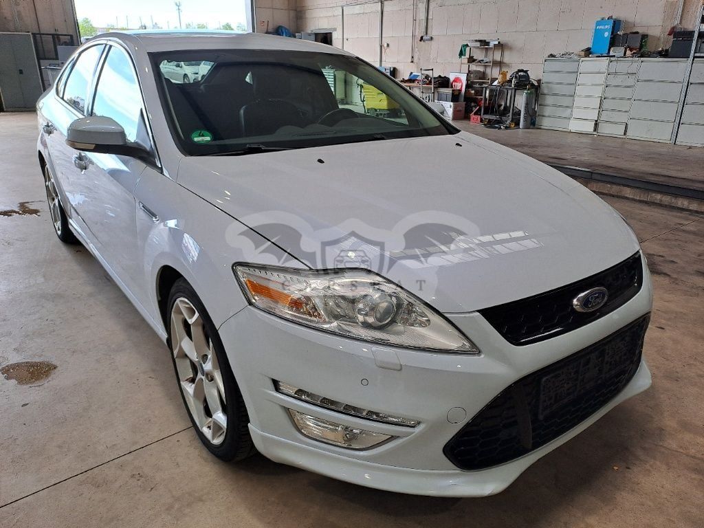 Ford Mondeo Titanium S 2011