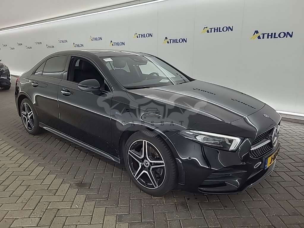 Mercedes-Benz A 250e Business Solution AMG 2020