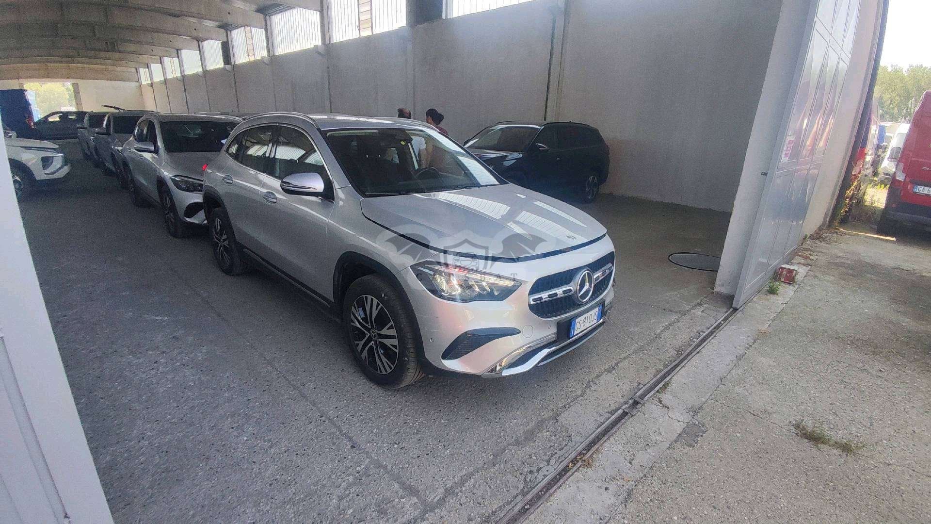 Mercedes-Benz GLA 200d 2023