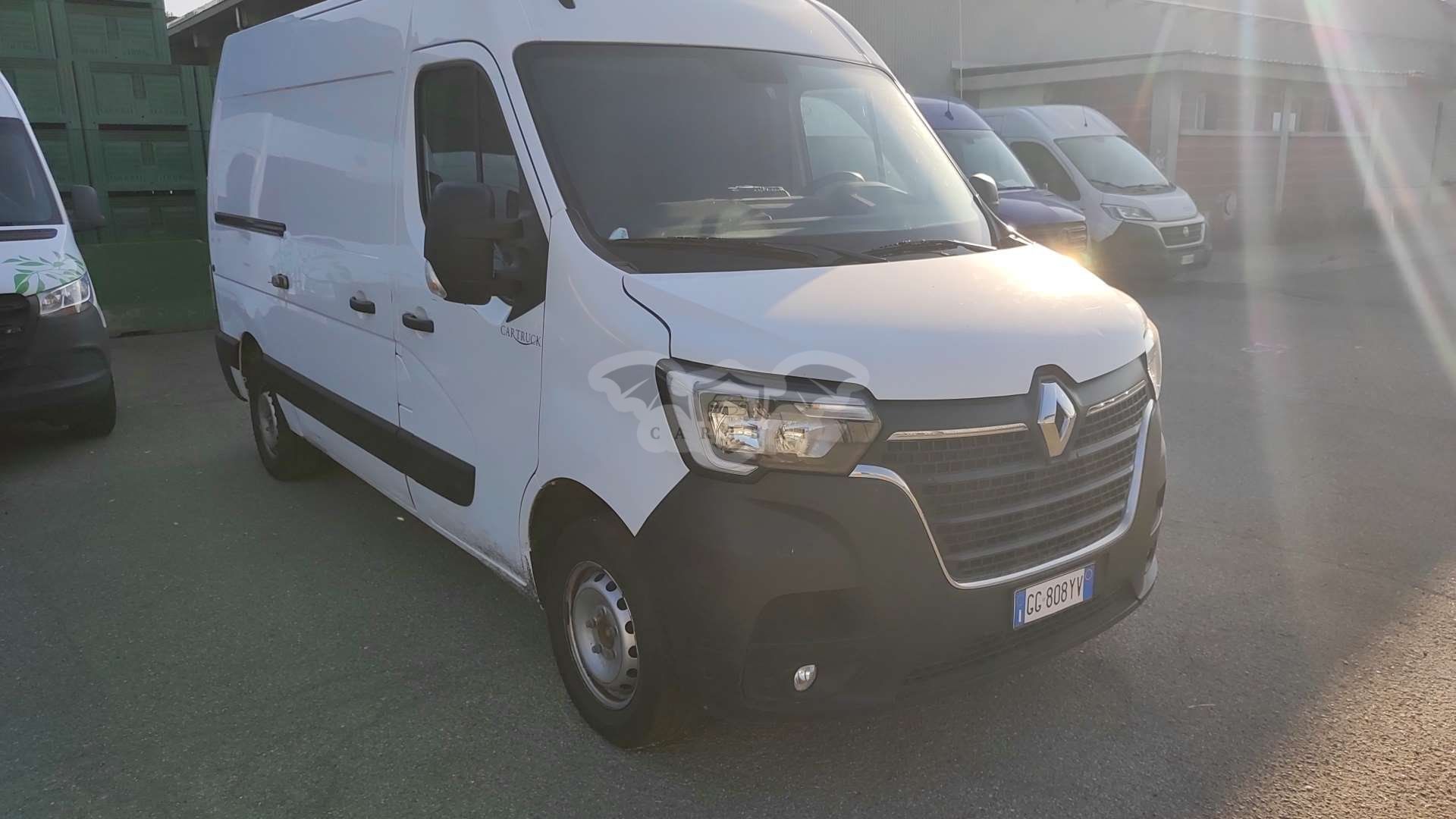 Renault Master L2H2 2021